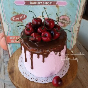 Cherry cake 12 cm