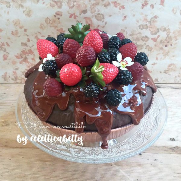 Torta Rustica Cioccolato e frutti rossi 17 cm