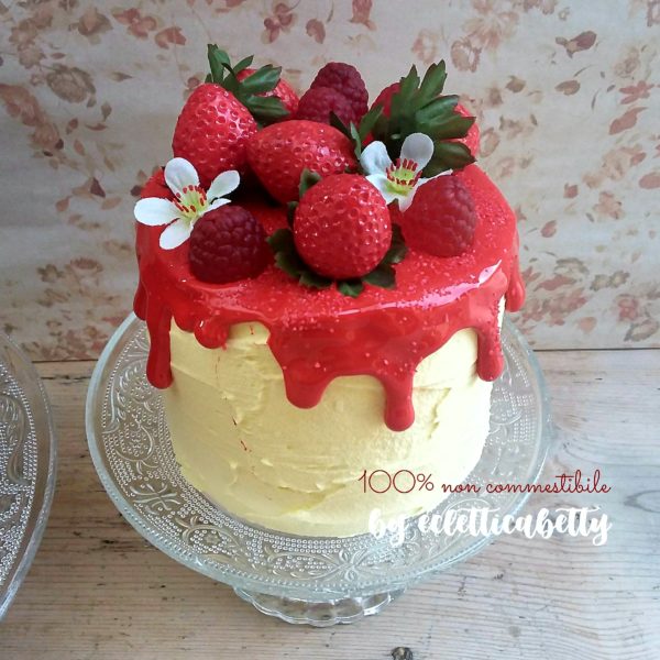 Torta glassata crema e frutti rossi 10 cm