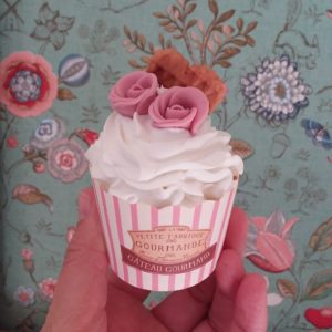 Cupcake Gourmande rose e biscotto